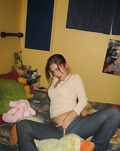 SluttyGFS.com free preview picture